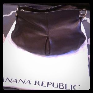 Banana Republic small shoulder Bag.